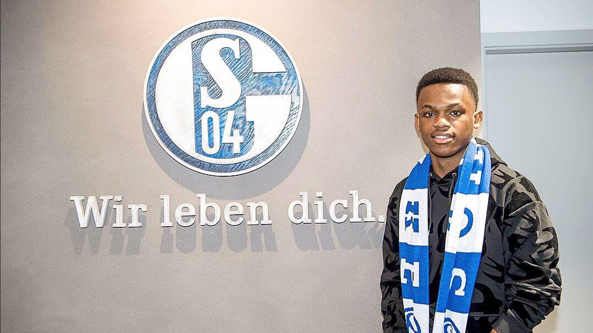 于数据与人 于数据与人